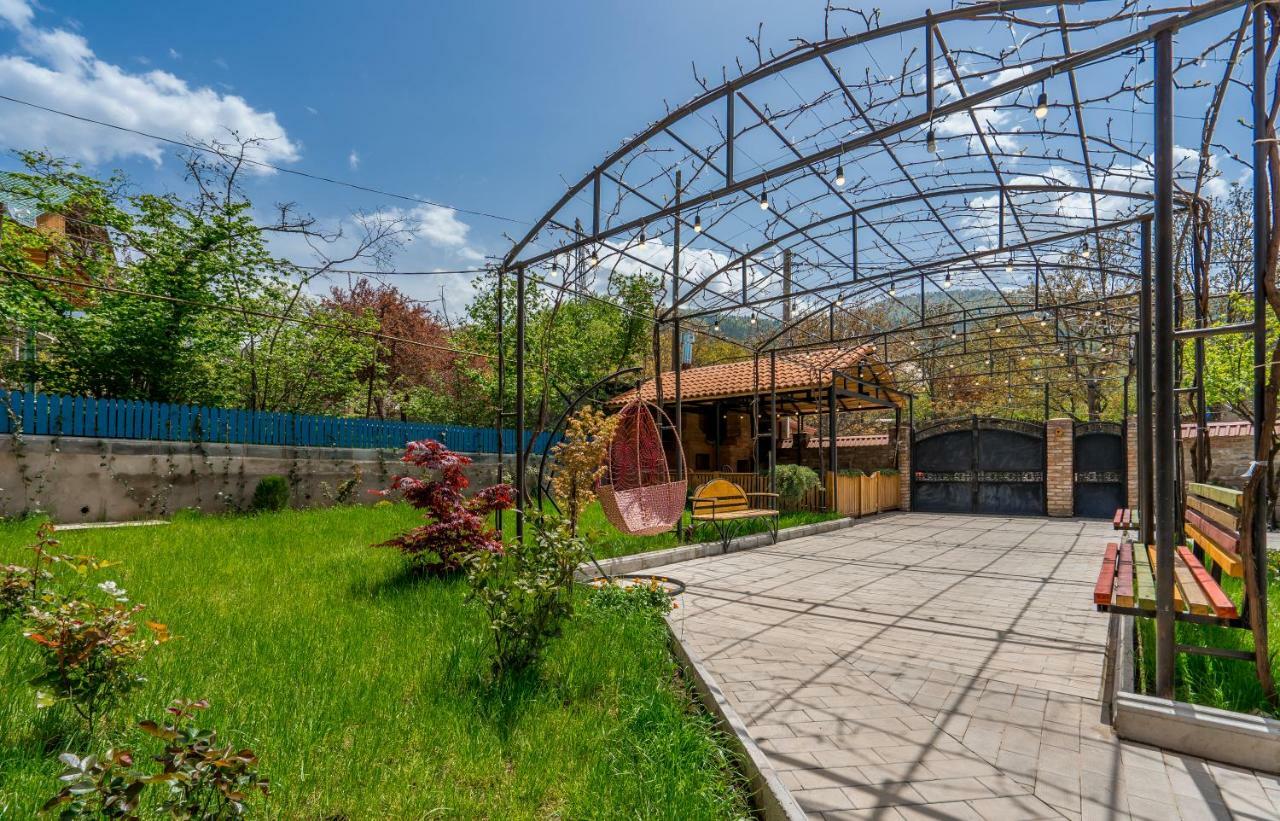 Hotel Rivendell Bordżomi Zewnętrze zdjęcie